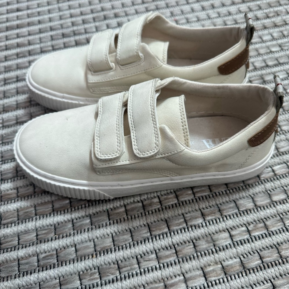 Zara faux leather off white sneaker